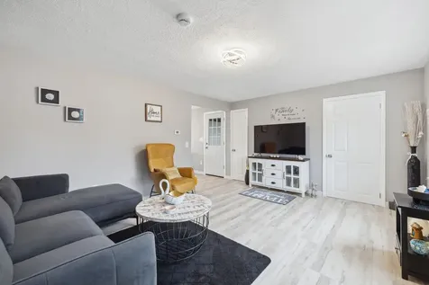 111 Sherwood Drive Manchester NH 03103