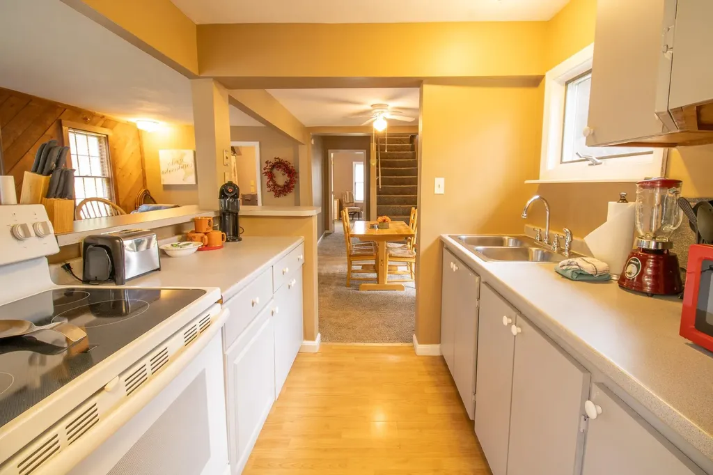 43 Parker Ledge Road Woodstock NH 03262