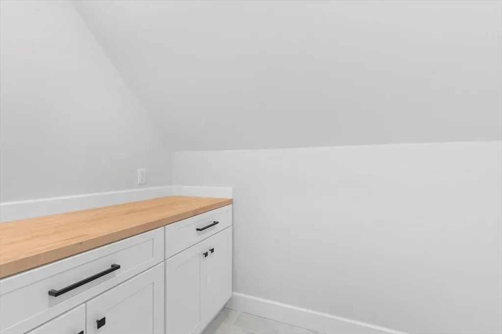 14 Corliss Hill Road Haverhill MA 01830