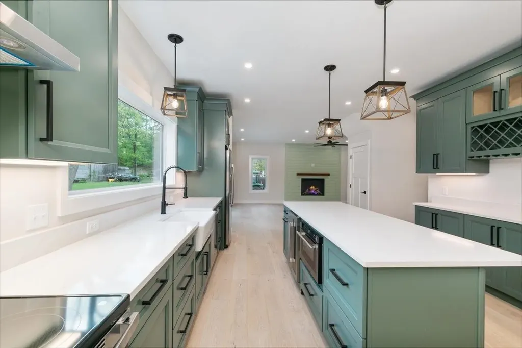 14 Corliss Hill Road Haverhill MA 01830