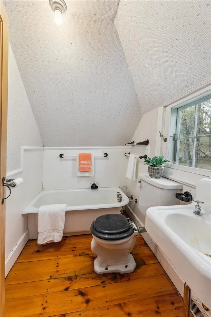 144 Parsons Road Dublin NH 03444