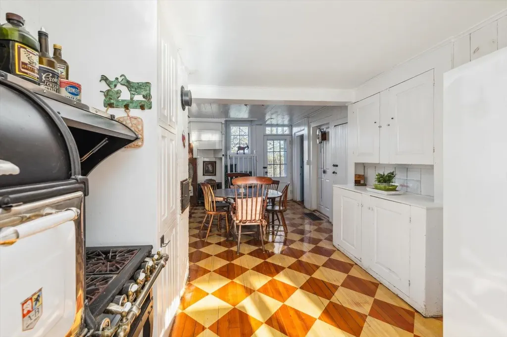 144 Parsons Road Dublin NH 03444