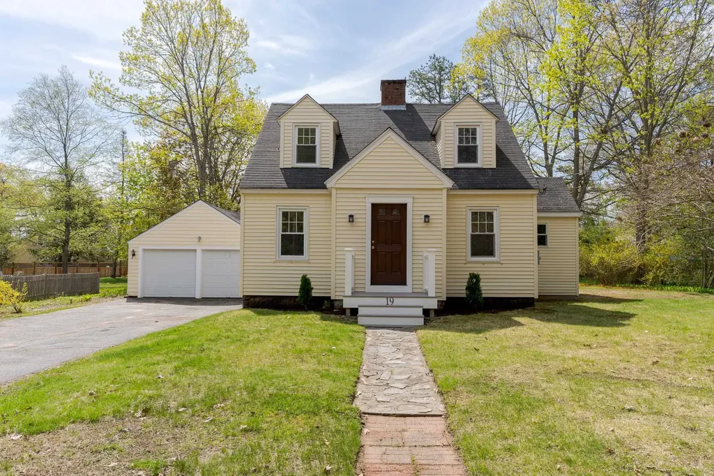 19 Witmer Avenue Portsmouth NH 03801