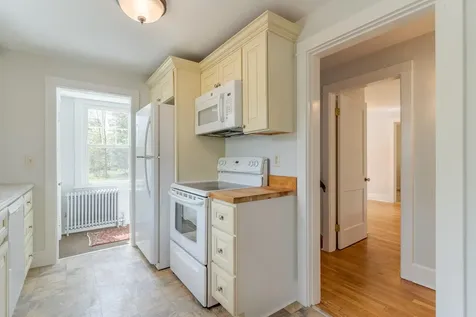 19 Witmer Avenue Portsmouth NH 03801