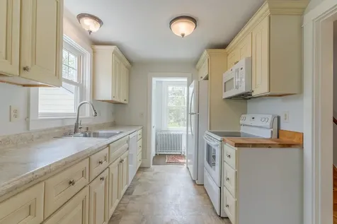 19 Witmer Avenue Portsmouth NH 03801