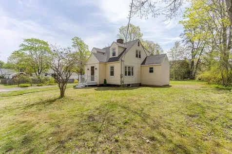 19 Witmer Avenue Portsmouth NH 03801