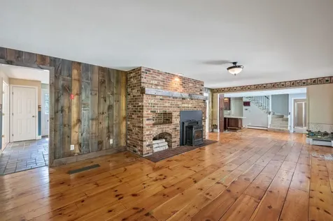 7 Rose Lane Atkinson NH 03811