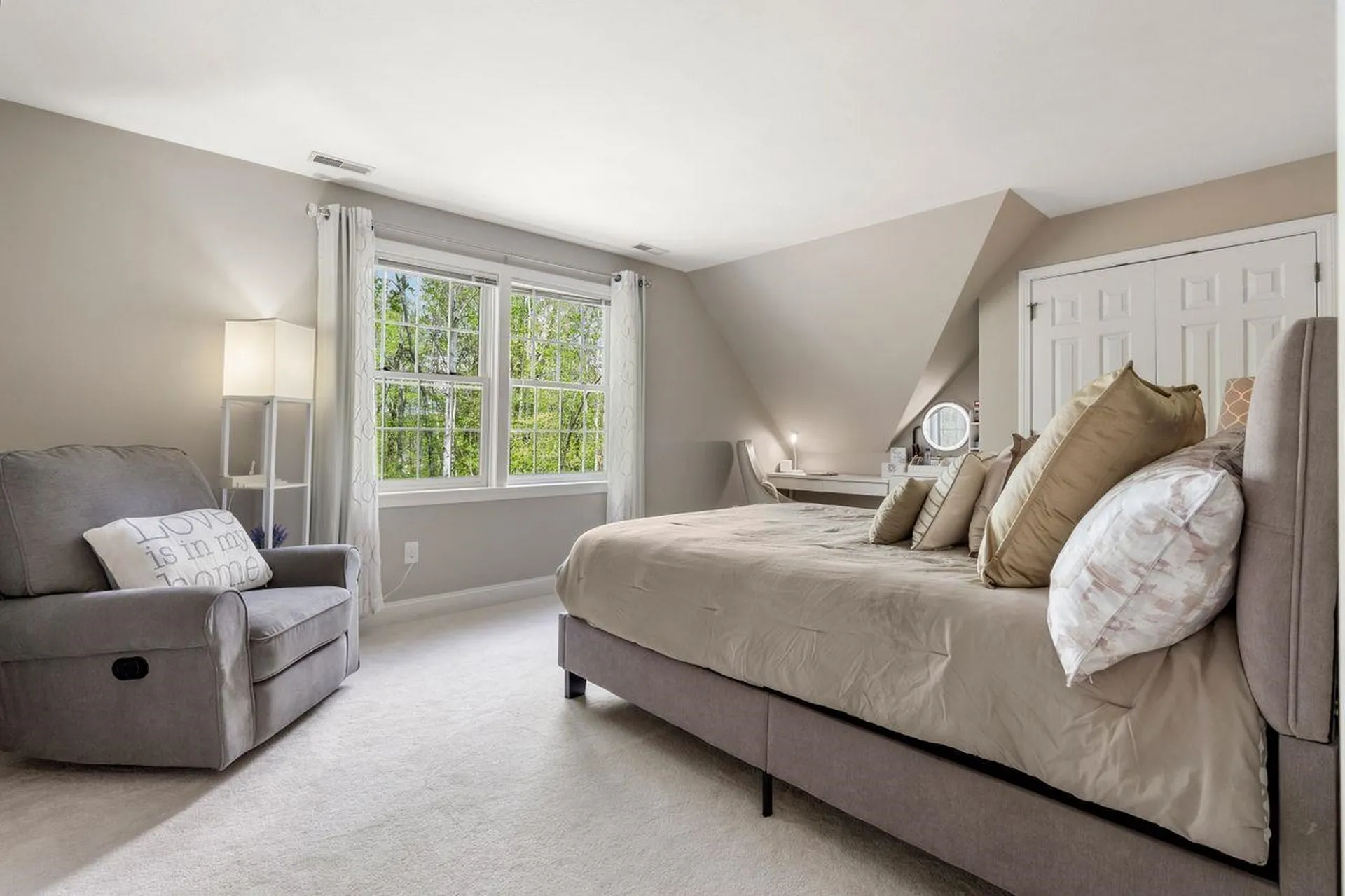 22 Spartan Drive Bedford NH 03110