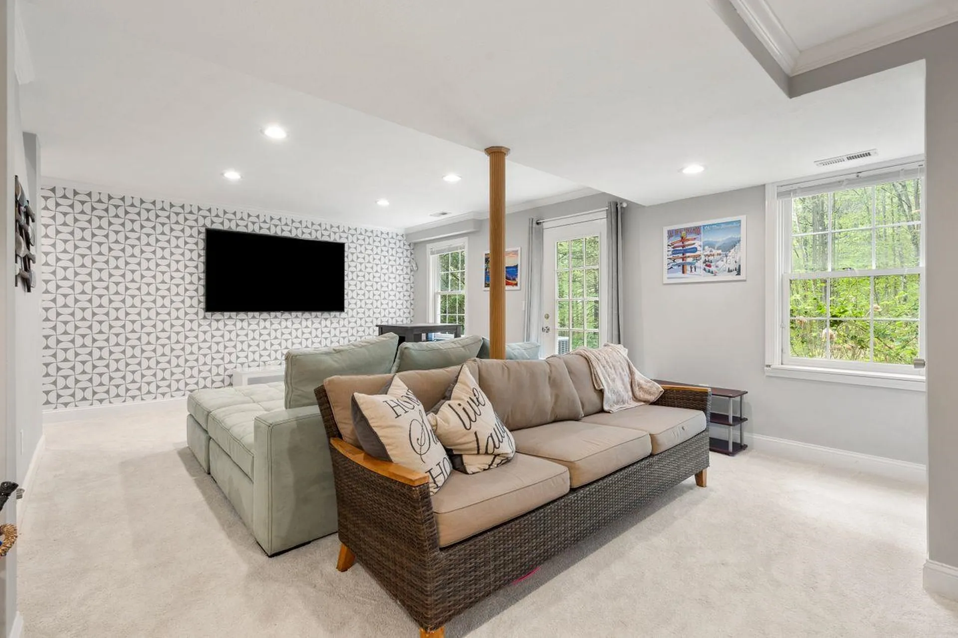 22 Spartan Drive Bedford NH 03110