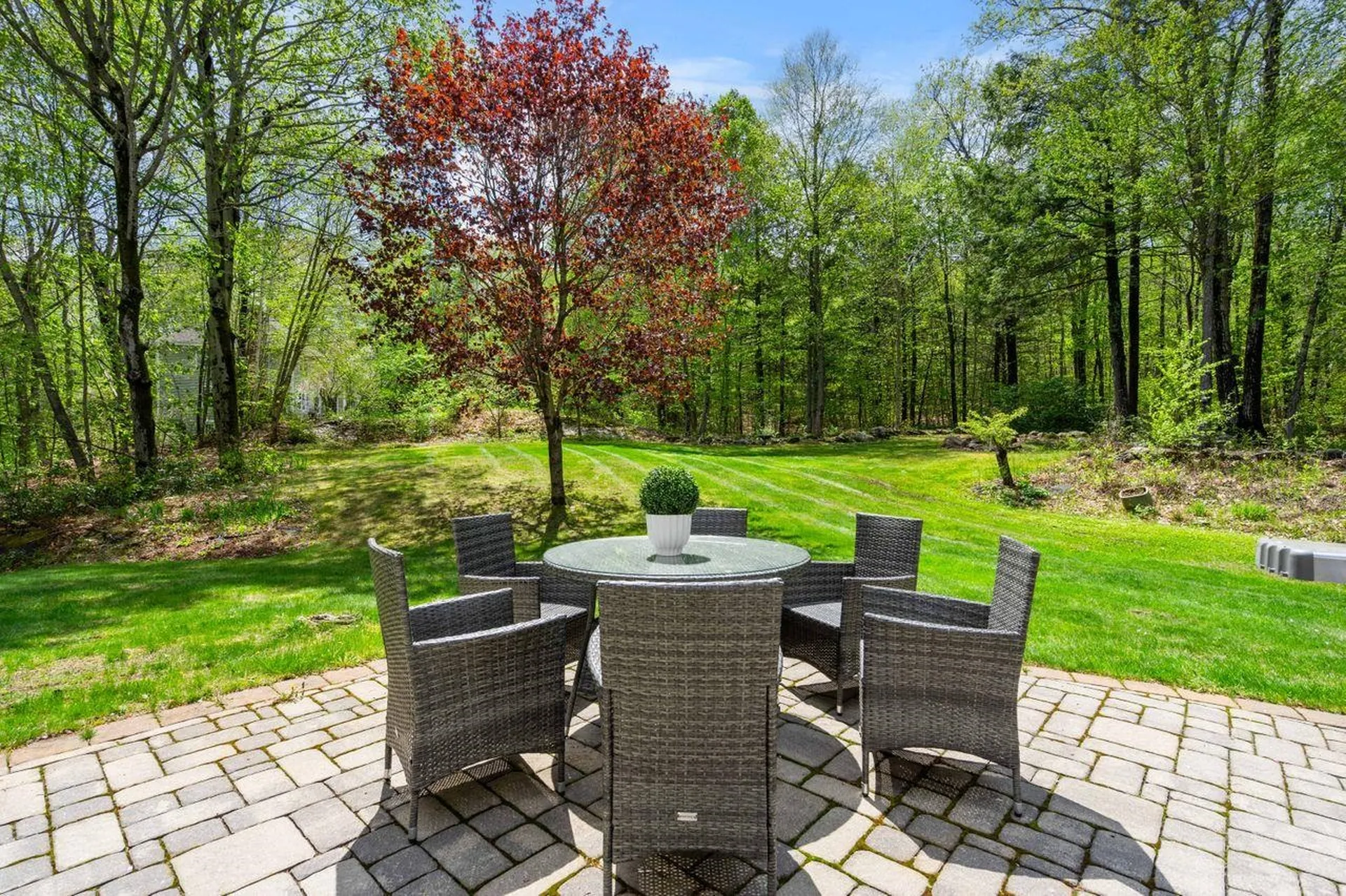 22 Spartan Drive Bedford NH 03110
