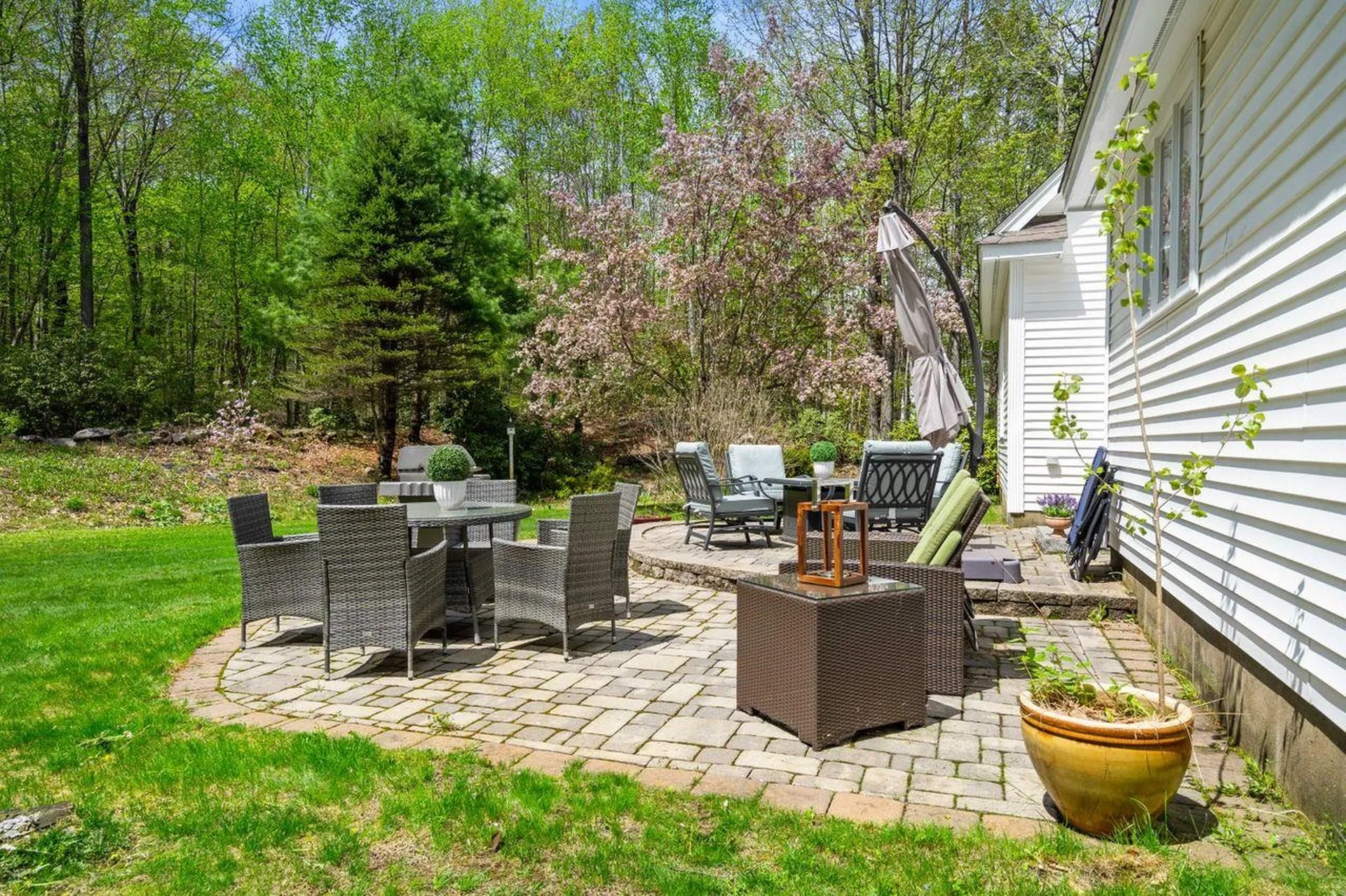 22 Spartan Drive Bedford NH 03110
