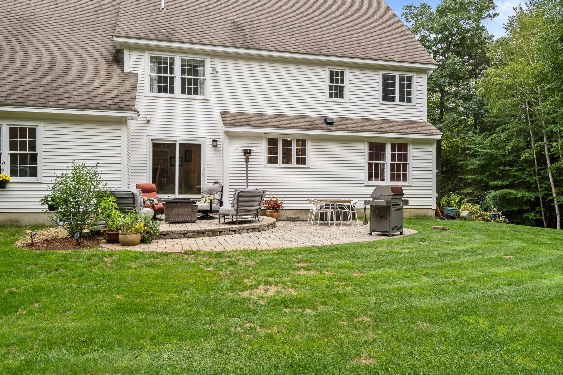 22 Spartan Drive Bedford NH 03110
