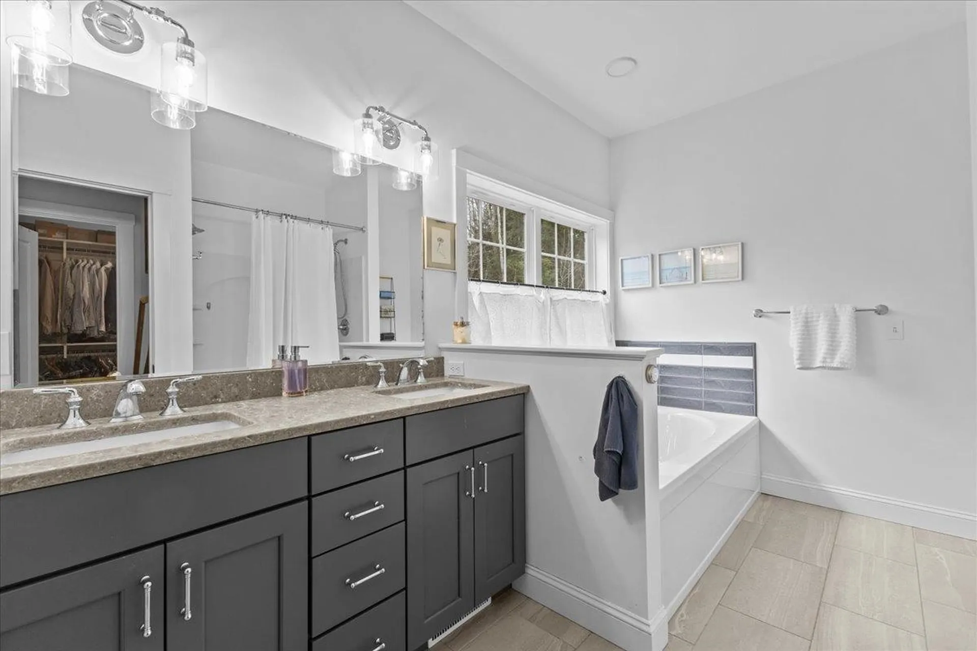 5 Evergreen Drive Essex VT 05452