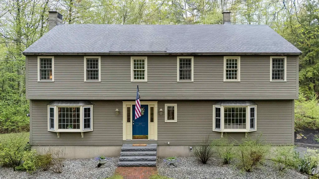 20 Holly Hill Drive Amherst NH 03031