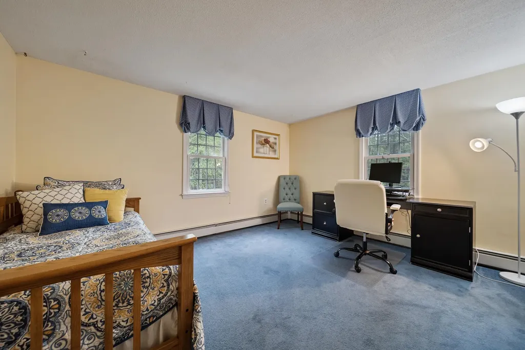 20 Holly Hill Drive Amherst NH 03031