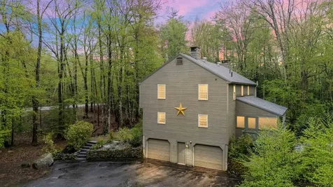 20 Holly Hill Drive Amherst NH 03031