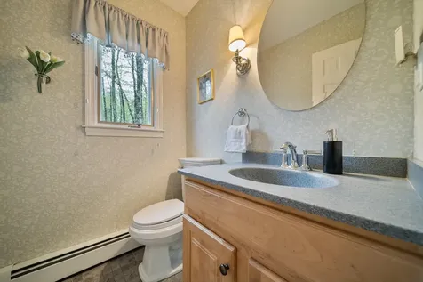 20 Holly Hill Drive Amherst NH 03031