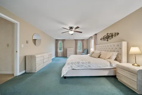 20 Holly Hill Drive Amherst NH 03031