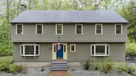 20 Holly Hill Drive Amherst NH 03031
