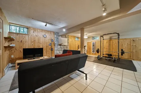 20 Holly Hill Drive Amherst NH 03031