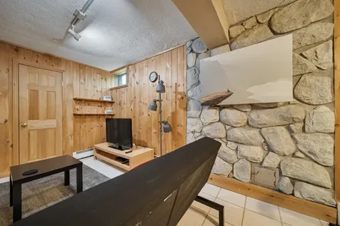 20 Holly Hill Drive Amherst NH 03031