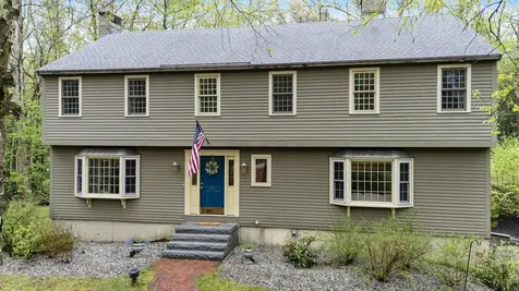 20 Holly Hill Drive Amherst NH 03031