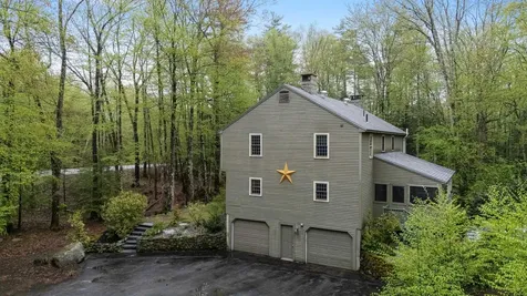 20 Holly Hill Drive Amherst NH 03031