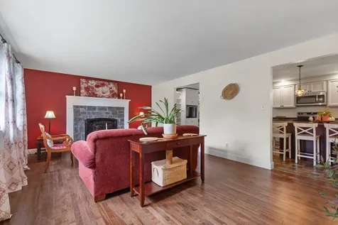 34 Boulder Road Hillsborough NH 03244