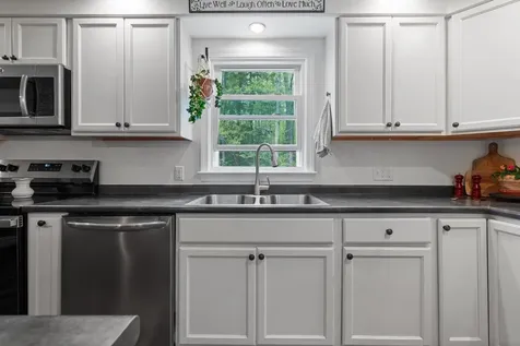 34 Boulder Road Hillsborough NH 03244