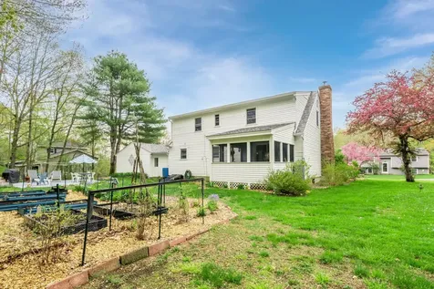 34 Boulder Road Hillsborough NH 03244