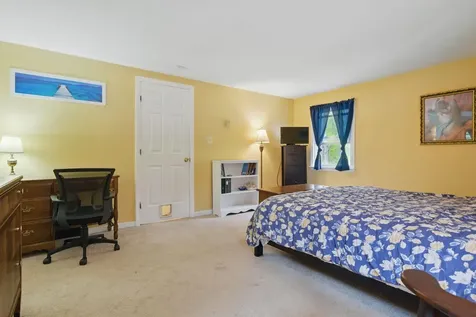 34 Boulder Road Hillsborough NH 03244