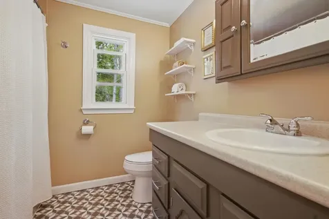 34 Boulder Road Hillsborough NH 03244