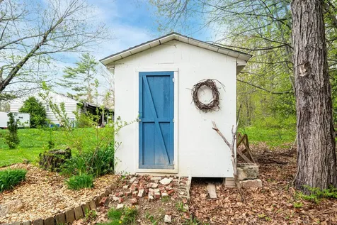 34 Boulder Road Hillsborough NH 03244