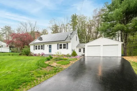 34 Boulder Road Hillsborough NH 03244