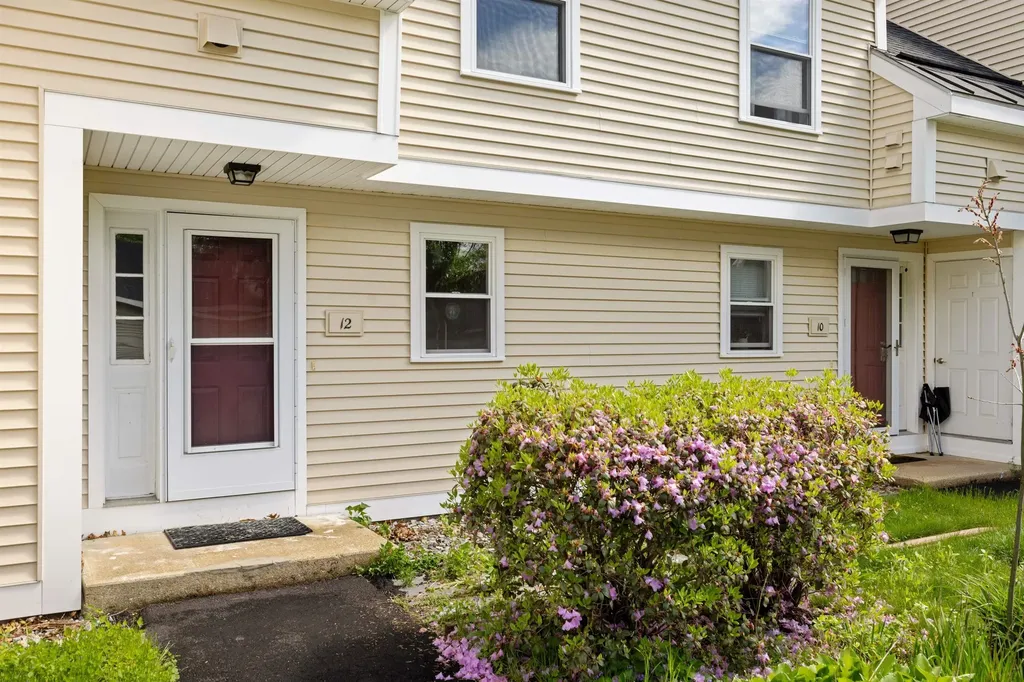 12 Bluffs Drive Concord NH 03303