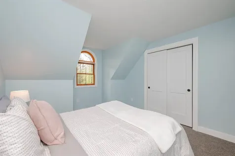 8 Sampson Road Rochester NH 03867