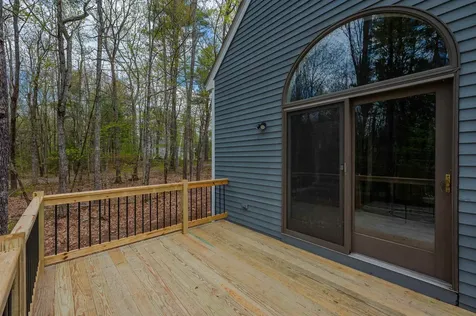 8 Sampson Road Rochester NH 03867
