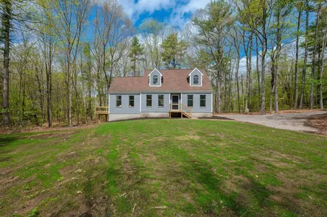 8 Sampson Road Rochester NH 03867