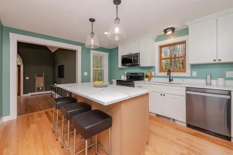 8 Sampson Road Rochester NH 03867