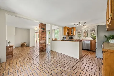 305 Grant Road Newmarket NH 03857