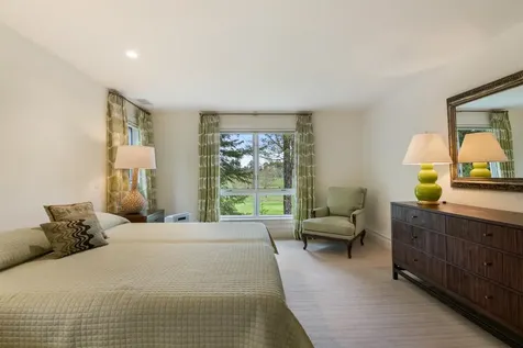 18 The Seasons New London NH 03257