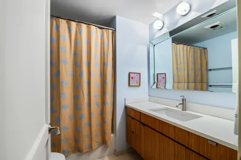 18 The Seasons New London NH 03257