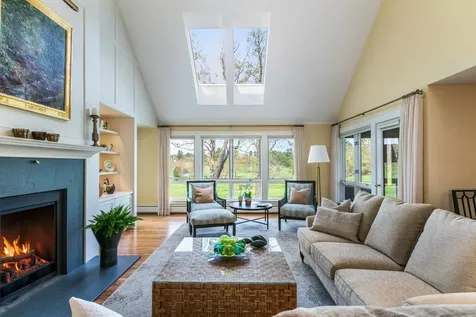 18 The Seasons New London NH 03257