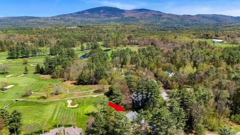 18 The Seasons New London NH 03257