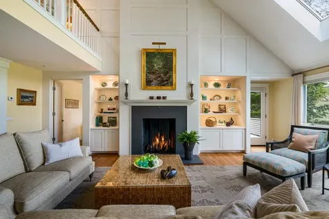 18 The Seasons New London NH 03257