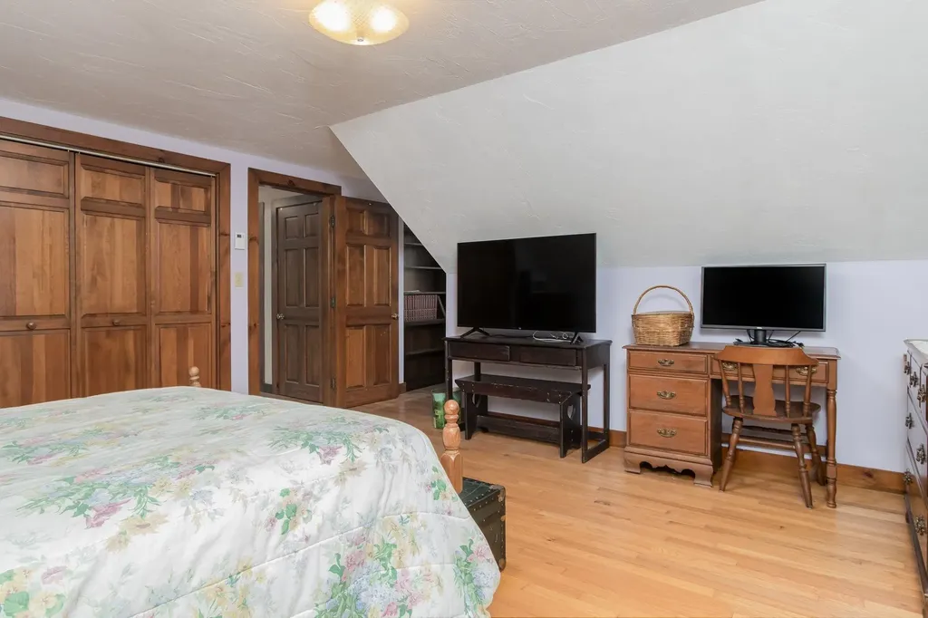 347 Lower Ridge Road Loudon NH 03307