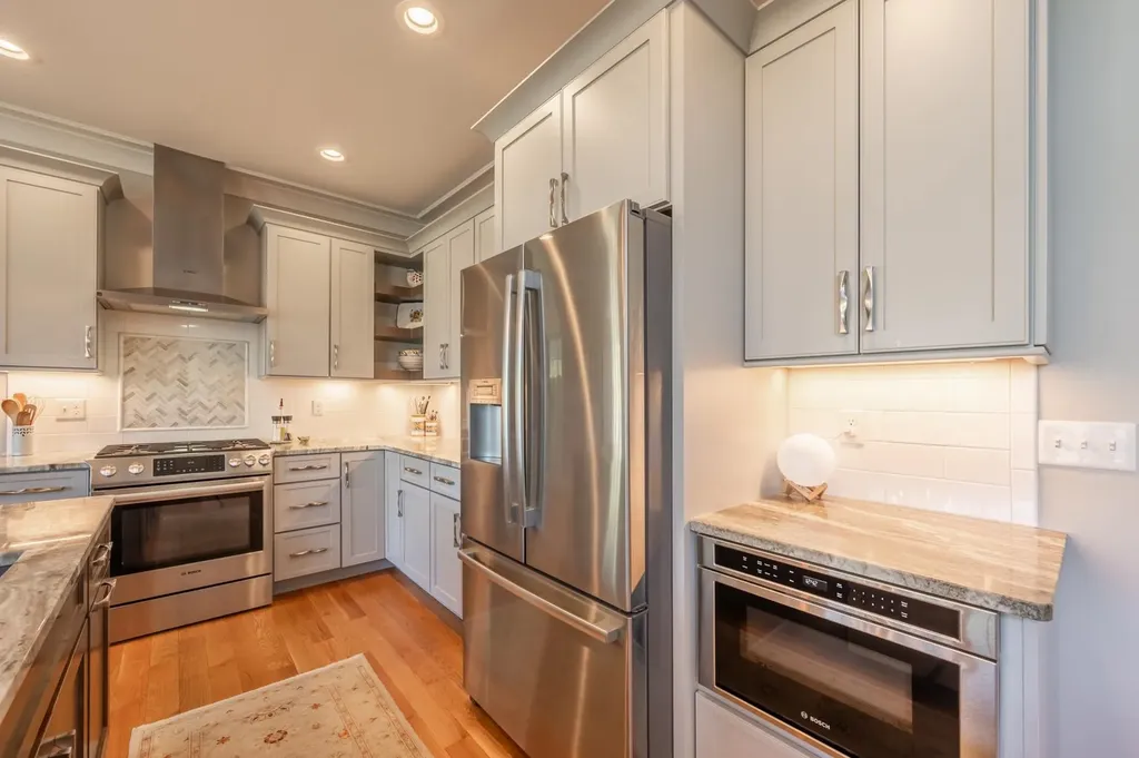 557 Seamans Road New London NH 03257