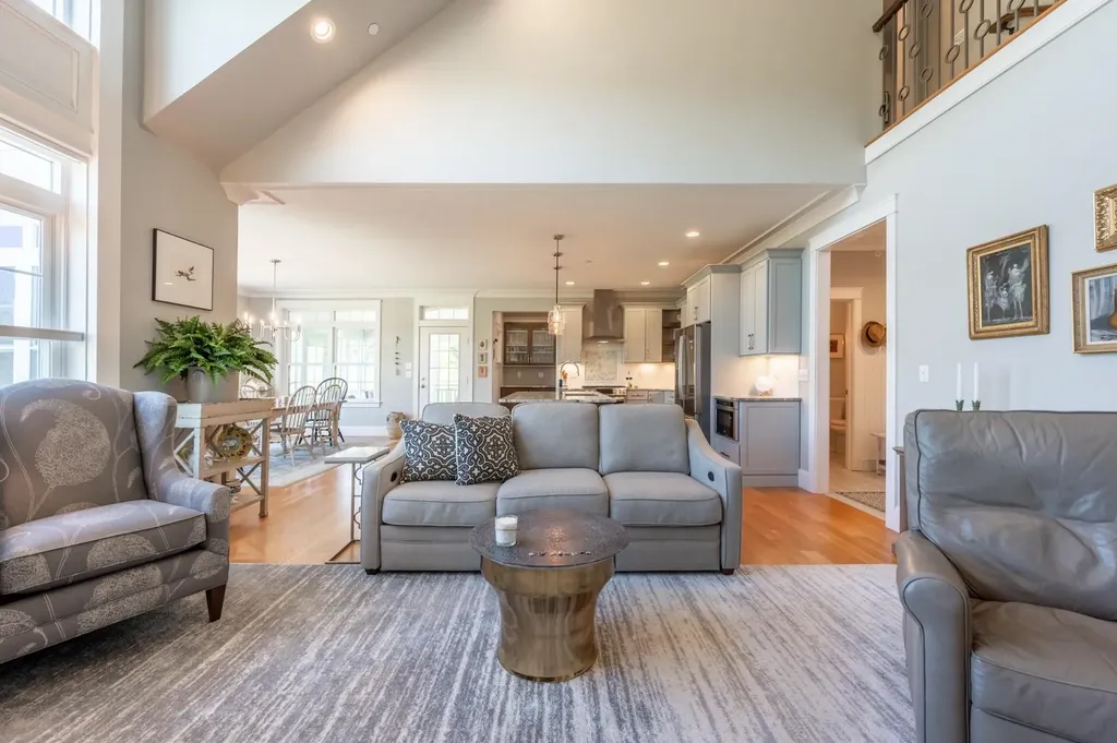 557 Seamans Road New London NH 03257