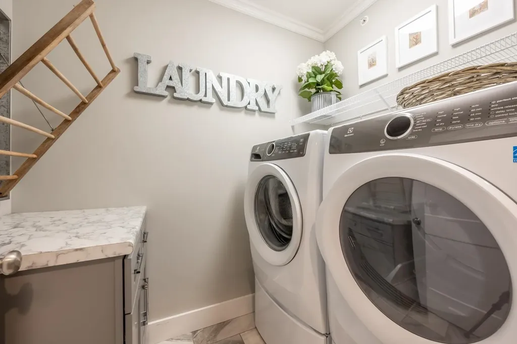 557 Seamans Road New London NH 03257