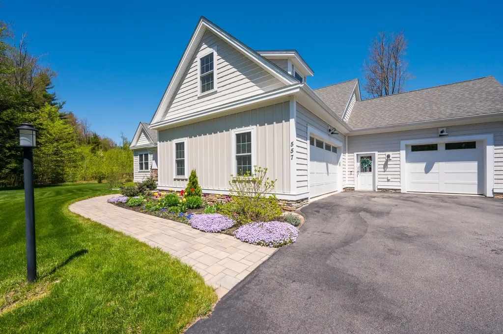 557 Seamans Road New London NH 03257